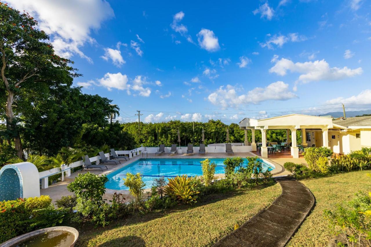 Siesta Hotel Morne Rouge ภายนอก รูปภาพ